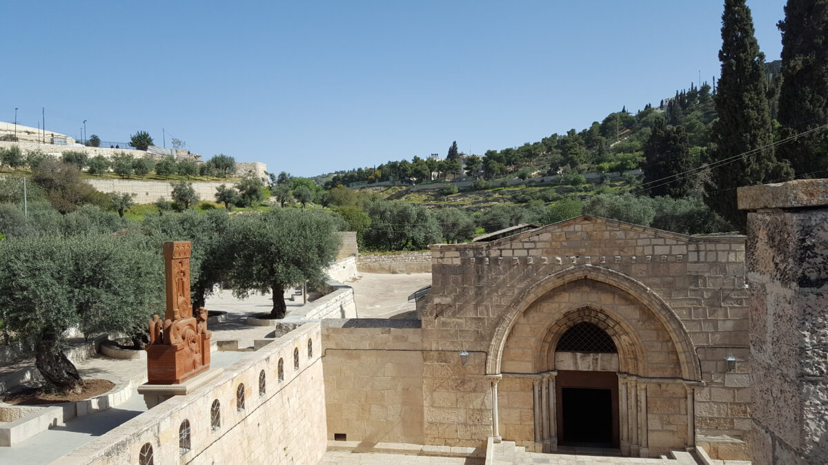 Spaziergang hinunter in die Stadt