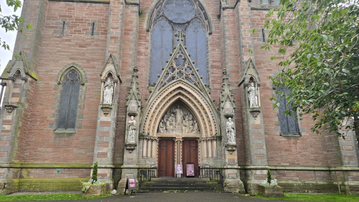 Portal der Kathedrale Inverness
