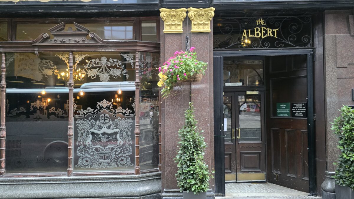 The Albert- historischer glanzvoller Pub